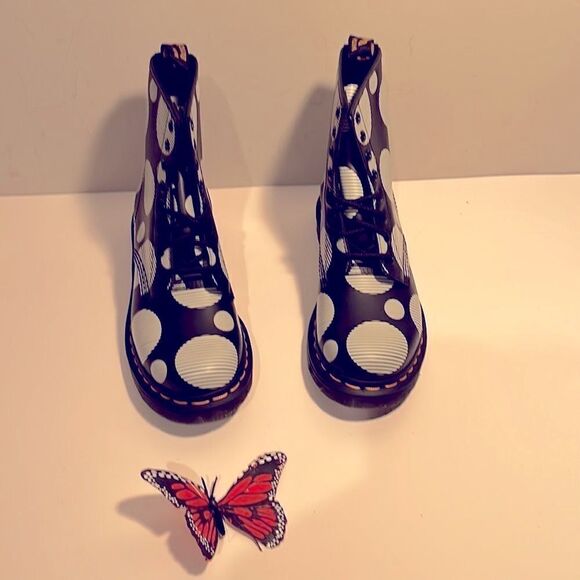 Authentic Nib Dr. Martens polka dot black leather combat boots - Picture 2 of 4